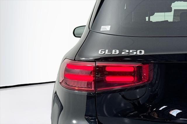 new 2024 Mercedes-Benz GLB 250 car, priced at $49,100