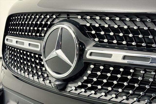 new 2024 Mercedes-Benz GLB 250 car, priced at $49,100