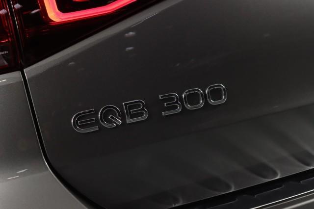 new 2023 Mercedes-Benz EQB 300 car, priced at $62,250