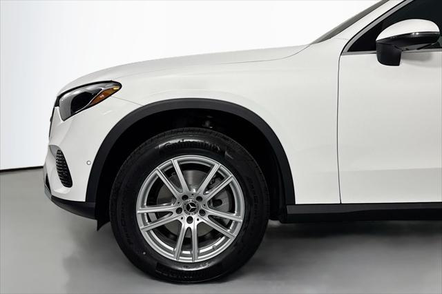 new 2025 Mercedes-Benz GLC 300 car, priced at $51,265