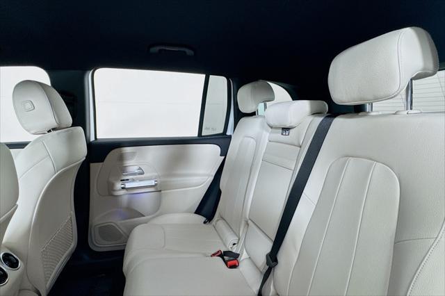 new 2025 Mercedes-Benz GLB 250 car, priced at $48,920