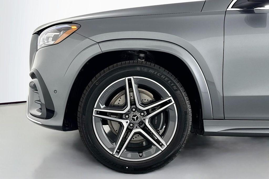 new 2026 Mercedes-Benz GLS 450 car, priced at $96,135