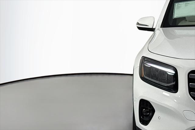 new 2025 Mercedes-Benz GLB 250 car, priced at $47,145