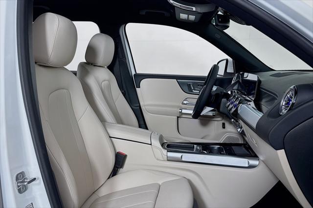new 2025 Mercedes-Benz GLB 250 car, priced at $47,145