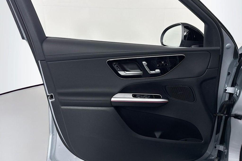 new 2025 Mercedes-Benz GLC 300 car, priced at $65,295