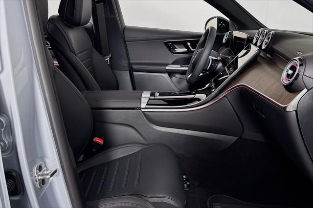 new 2025 Mercedes-Benz GLC 300 car, priced at $65,295