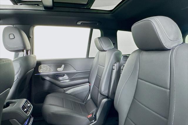 new 2025 Mercedes-Benz GLS 450 car, priced at $95,325