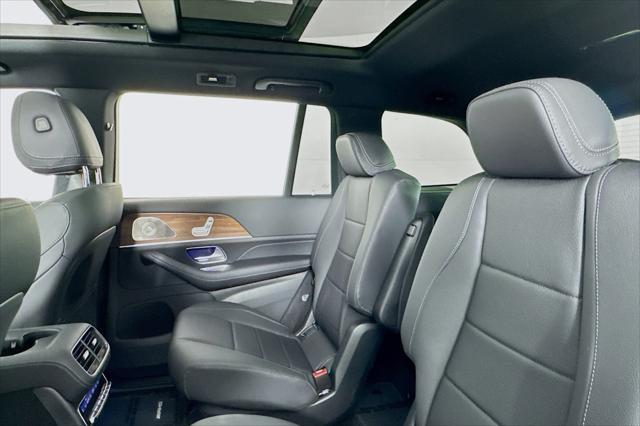 new 2025 Mercedes-Benz GLS 450 car, priced at $95,365
