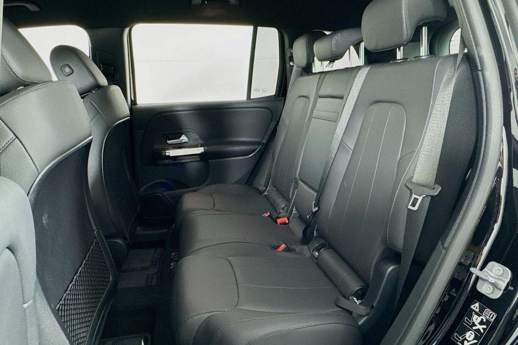 new 2025 Mercedes-Benz GLB 250 car, priced at $49,595