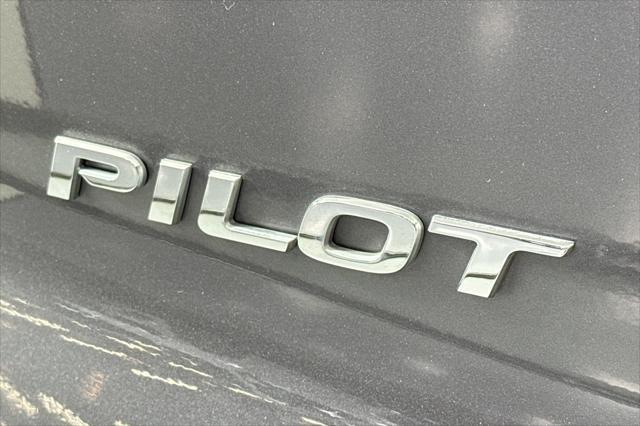 used 2022 Honda Pilot car, priced at $27,782