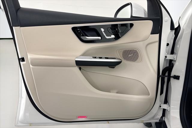 new 2025 Mercedes-Benz GLC 300 car, priced at $50,595
