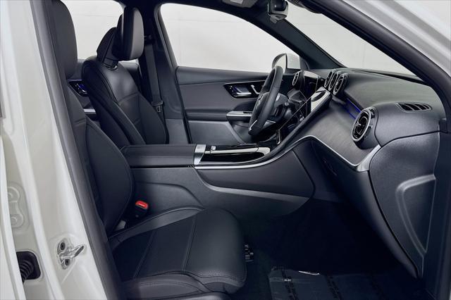 new 2025 Mercedes-Benz GLC 300 car, priced at $52,315