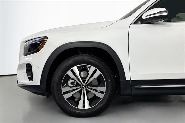 new 2025 Mercedes-Benz GLB 250 car, priced at $47,145