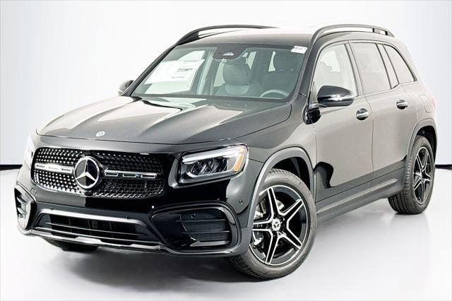 new 2024 Mercedes-Benz GLB 250 car, priced at $49,100