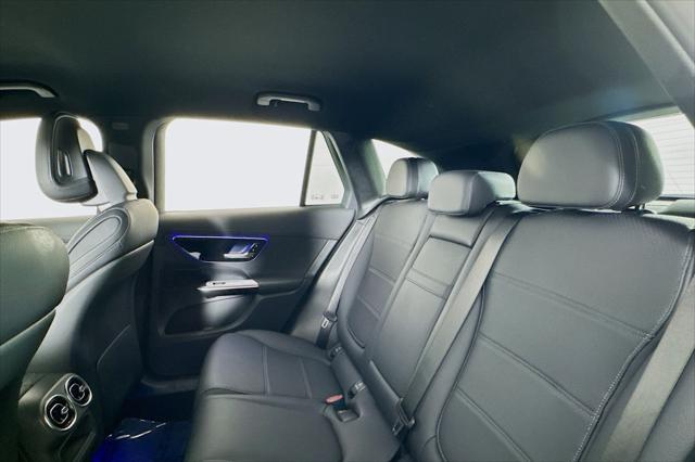 used 2025 Mercedes-Benz GLC 300 car