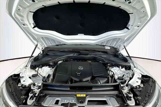 used 2025 Mercedes-Benz GLC 300 car