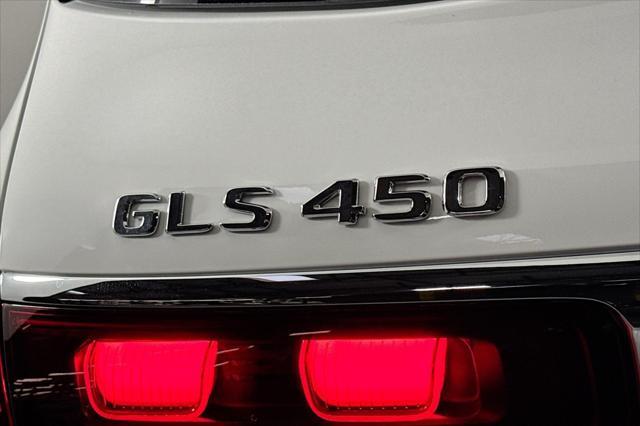 new 2025 Mercedes-Benz GLS 450 car, priced at $92,815