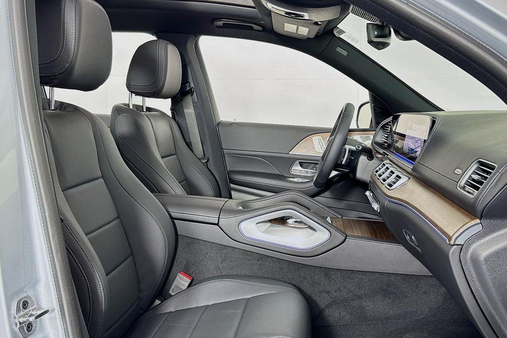 new 2025 Mercedes-Benz GLS 450 car, priced at $95,365