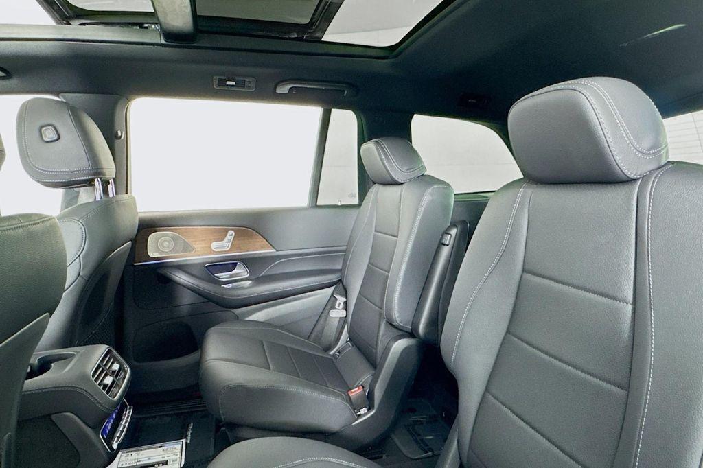 new 2025 Mercedes-Benz GLS 450 car, priced at $95,365