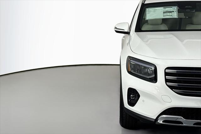 new 2025 Mercedes-Benz GLB 250 car, priced at $47,145