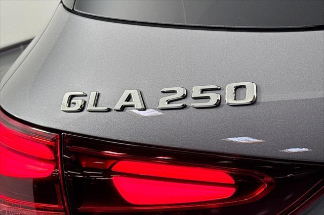 new 2025 Mercedes-Benz GLA 250 car, priced at $45,095