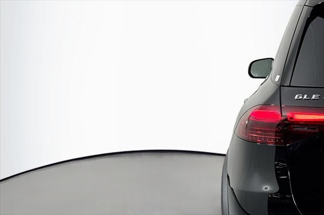new 2025 Mercedes-Benz GLE 450e car, priced at $75,185