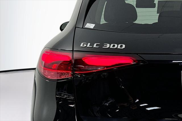 new 2025 Mercedes-Benz GLC 300 car, priced at $51,545