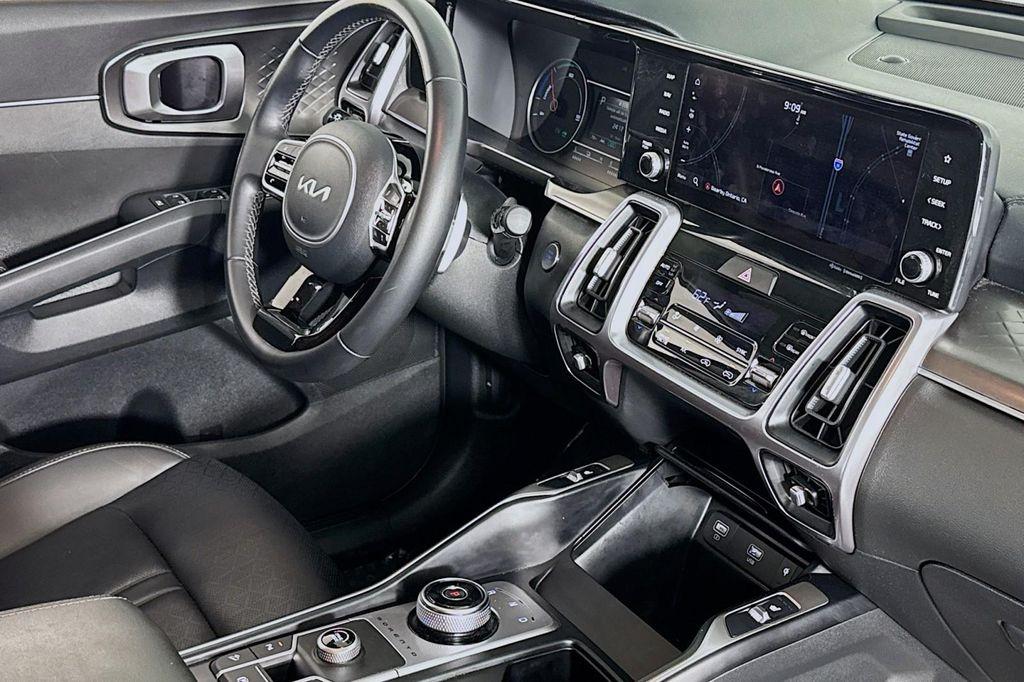 used 2023 Kia Sorento Hybrid car, priced at $29,482