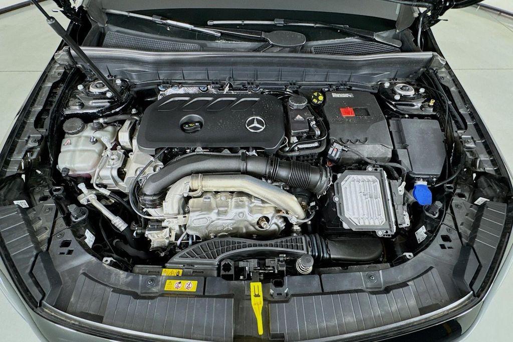 new 2025 Mercedes-Benz GLB 250 car, priced at $47,145