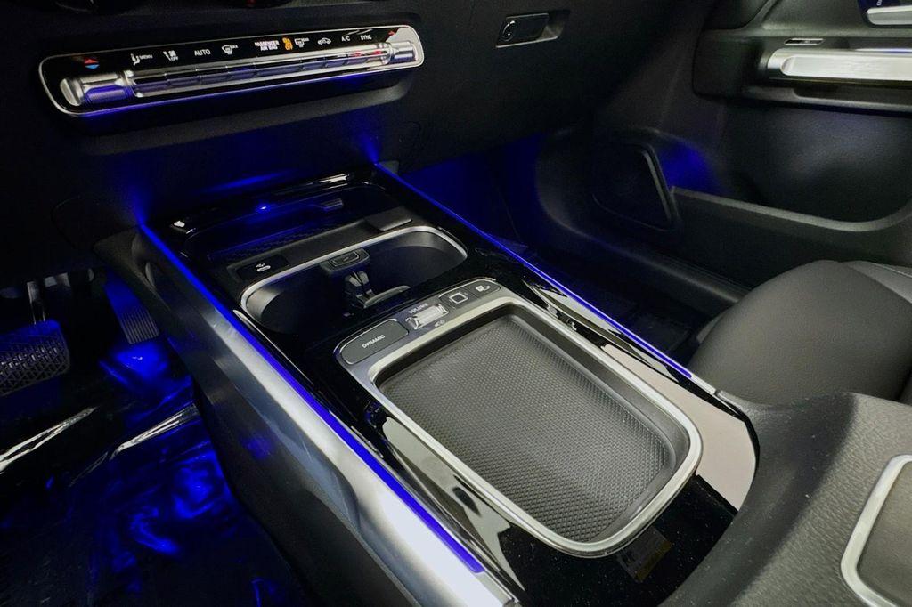 new 2025 Mercedes-Benz GLB 250 car, priced at $47,145