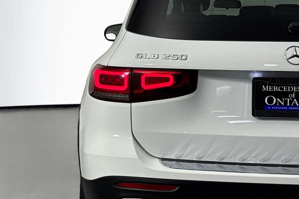 used 2021 Mercedes-Benz GLB 250 car, priced at $24,382