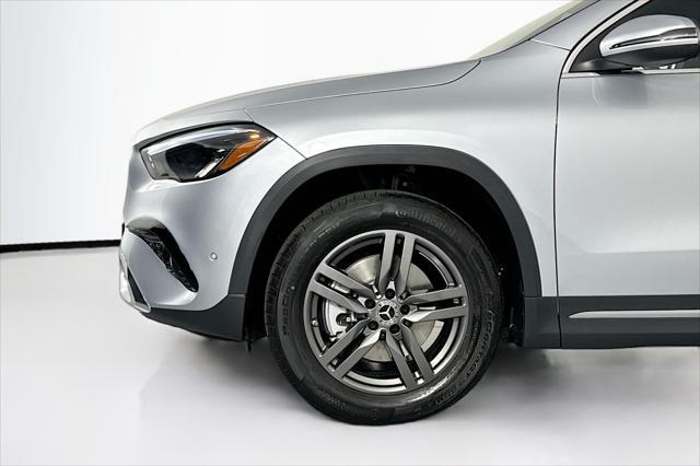 new 2025 Mercedes-Benz GLA 250 car, priced at $45,595