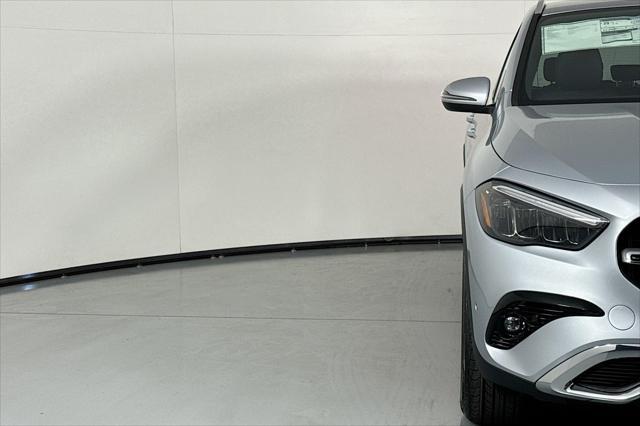 new 2025 Mercedes-Benz GLA 250 car, priced at $45,595