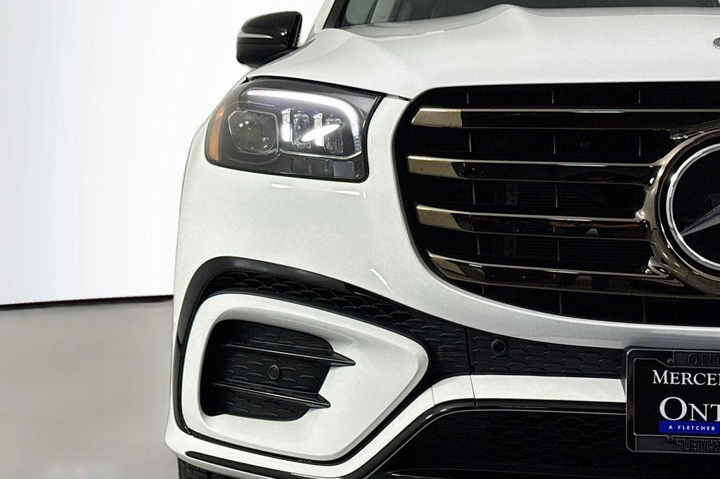 new 2026 Mercedes-Benz GLS 450 car, priced at $99,070