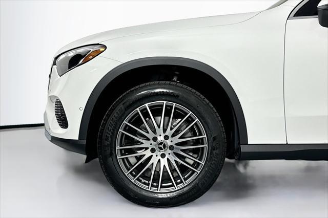 new 2025 Mercedes-Benz GLC 300 car, priced at $53,545