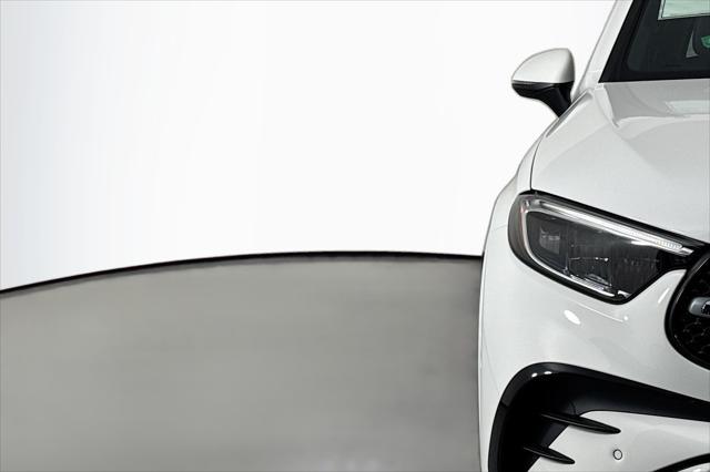 new 2025 Mercedes-Benz GLC 350e car, priced at $65,255