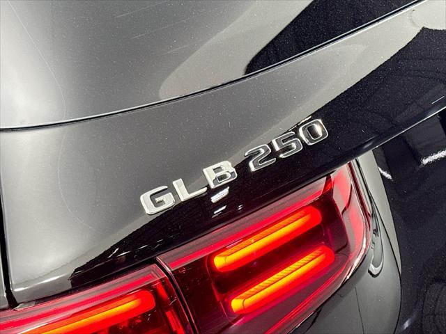 new 2024 Mercedes-Benz GLB 250 car, priced at $51,295