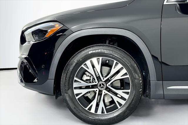 new 2025 Mercedes-Benz GLA 250 car, priced at $42,250
