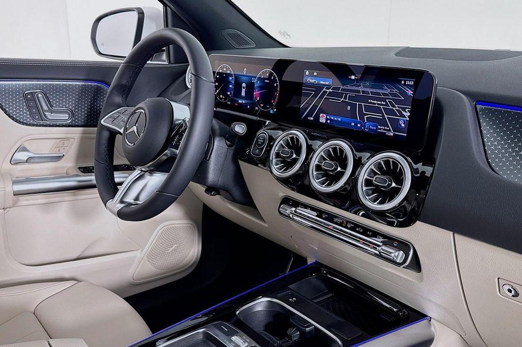 new 2025 Mercedes-Benz GLA 250 car, priced at $45,845