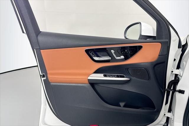 new 2025 Mercedes-Benz GLC 350e car, priced at $62,815