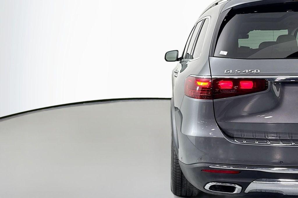 new 2025 Mercedes-Benz GLS 450 car, priced at $94,745