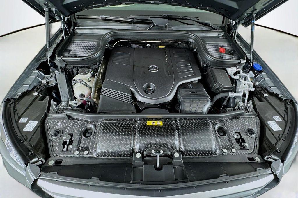 new 2025 Mercedes-Benz GLS 450 car, priced at $94,745