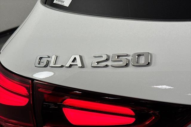 new 2025 Mercedes-Benz GLA 250 car, priced at $44,345