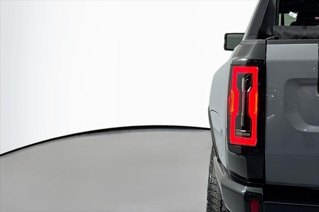 used 2025 GMC HUMMER EV Pickup car, priced at $88,282