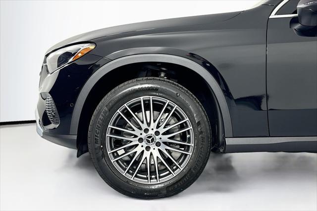 new 2024 Mercedes-Benz GLC 300 car, priced at $50,055