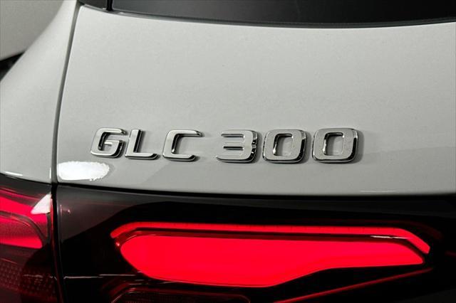 new 2025 Mercedes-Benz GLC 300 car, priced at $61,925