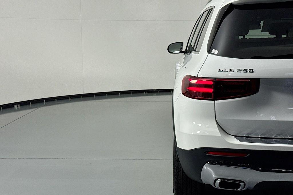 new 2026 Mercedes-Benz GLB 250 car, priced at $46,790