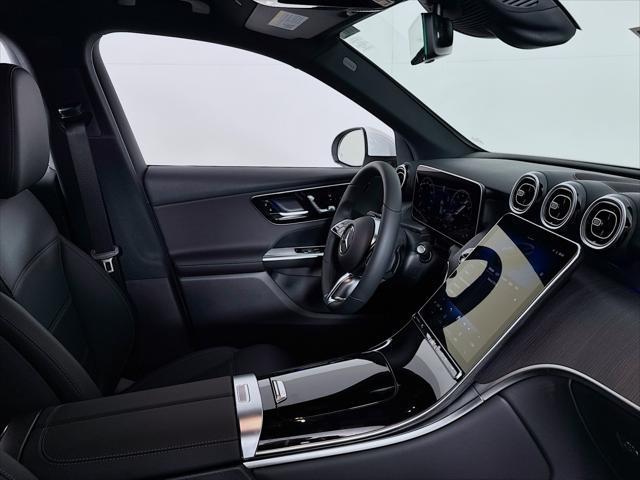 new 2025 Mercedes-Benz GLC 300 car, priced at $51,715