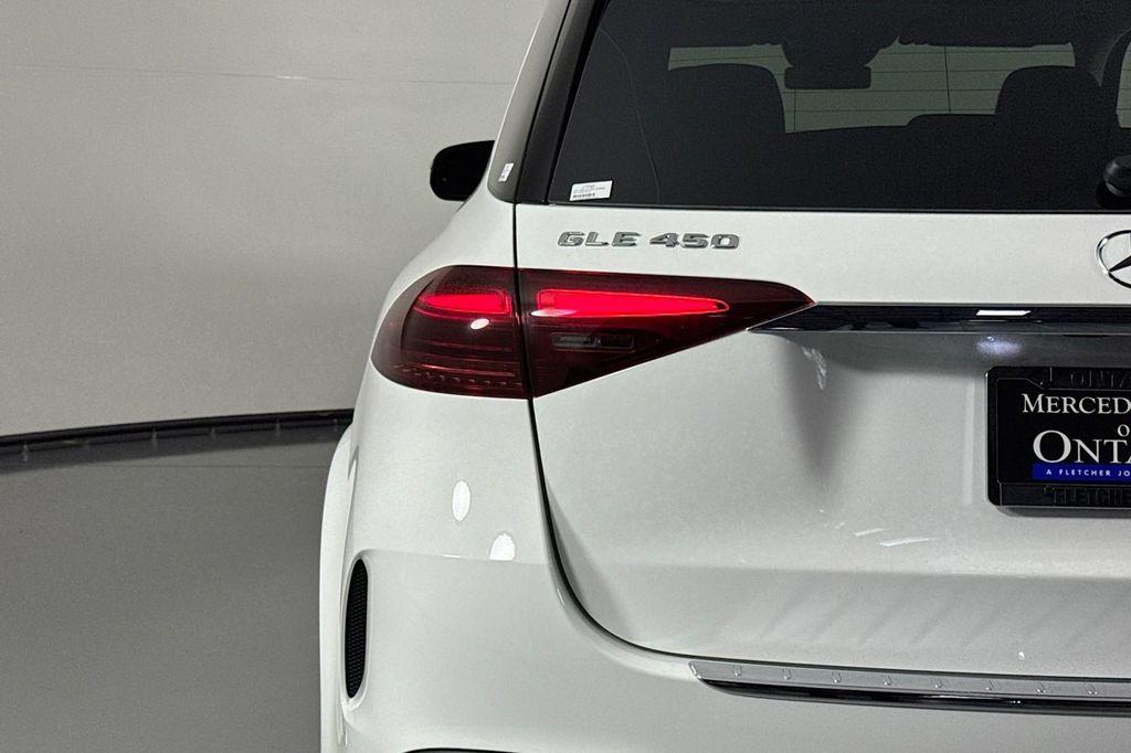 new 2026 Mercedes-Benz GLE 450 car, priced at $81,950