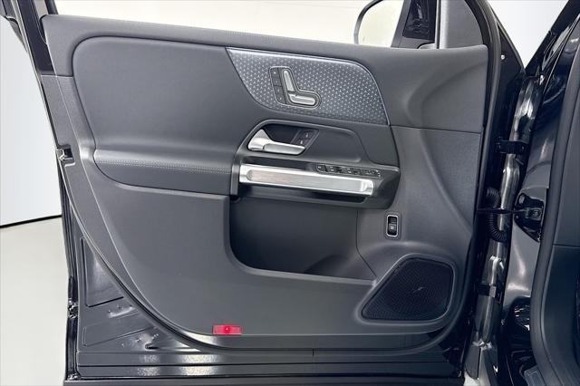 new 2025 Mercedes-Benz EQB 300 car, priced at $58,945
